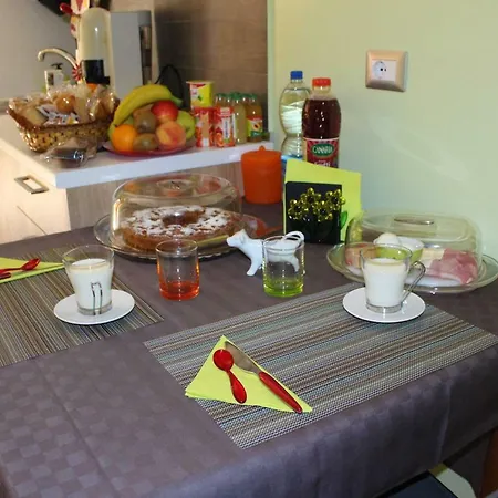 B&B Il Roseto Di Daniela 몬테피아스콘